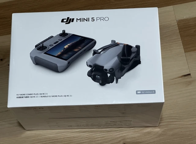 New Sealed DJI Mini 5 Pro Flymore combo with DJI RC-N3 Remote Controller ×1