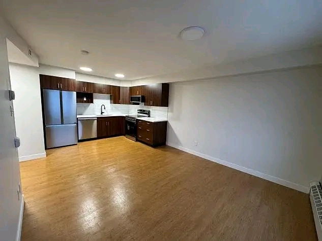 HOUSE FOR RENT 